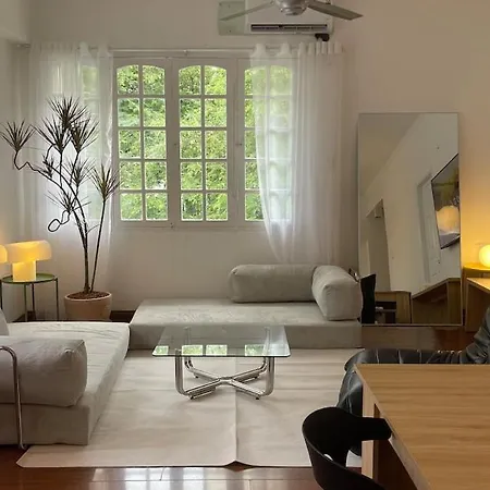 Elegant 2Br 2Baths Apt In Historic Building